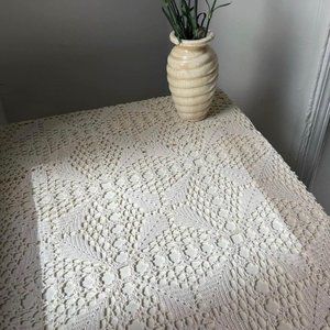 Off White Crotchet Table Cloth